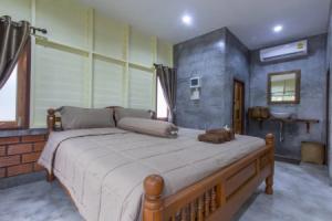 P's Cottage, Trang