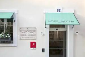 Hôtel Mistral, Paris