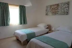 3 Bedroom Air-conditioned Apartment with Roof Terrace, Il-Mosta