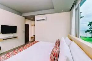Charcoal Panwa Beach Hotel, Panwa
