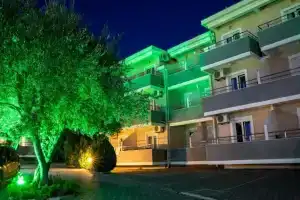 Sun Village Apartments, Denovic