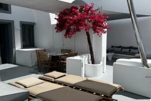 Dagaz Suites, Fira