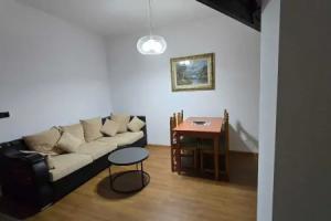 Tirent Apartment-Cozy 2-Bedroom Stay in Don Bosko, Tirana