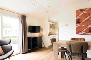Nice chalet with microwave, at 3.5 km., Wageningen