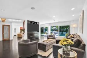 Edwin by Avantstay Hollywood Hills Luxury + Pool Tourist base, Los Angeles