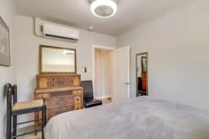Midtown Vacation Rental w/ Fenced-in Yard! Tourist base, Reno
