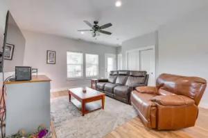 Dog-friendly Home w/ Covered Patio & Grill! Apartments, Boise