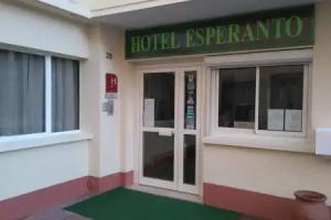 Hotel Esperanto, Cannes