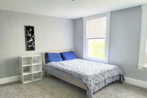 Budget Bed Room near Downtown, Baltimore