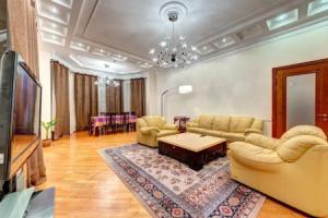 LUX Apartments Shelkovichnaya, Kiev