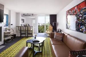 Montrose at Beverly Hills, Los Angeles