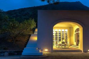 Capofaro Resort, Malfa