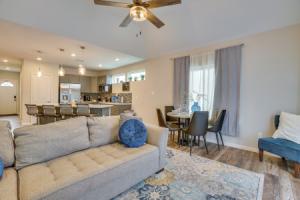 Houston Upgrade! Spacious + Modern Unit Near UH Apartments, Houston