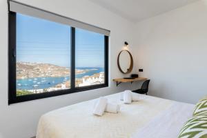 Yalos Mykonos 4 Bedroom Luxury Home, Ornos