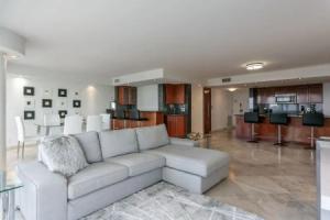 Comfort, Space and Perfect Sunset Apartments, Miami