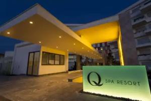 Q Spa Resort, Side