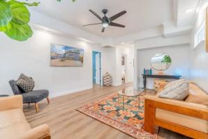 Stylish 2-bedroom Walking Distance to Downtown, Reno