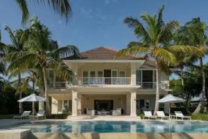 Arrecife 39 - Spacious 5BR Villa Near Beach Golf, Punta Cana