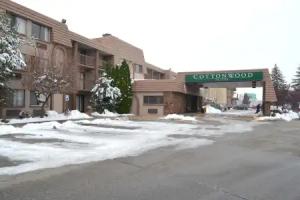 Cottonwood Suites Riverside Downtown, Boise