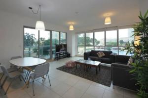 The Residences 5 by New Arabian Holiday Homes, Dubai