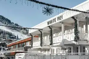 White 1921 Courchevel, Courchevel