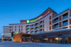 Holiday Inn Express Golden Pebble Beach by IHG, Dalian
