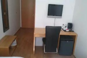 4th floor hotel, Reykjavik