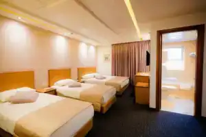 The Golden Walls Hotel, Jerusalem