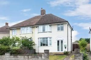Cheerfull 3-bedroom Home With Parking Garden, Oxford
