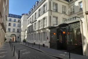 WHO - Windsor Hotel Opera, Paris