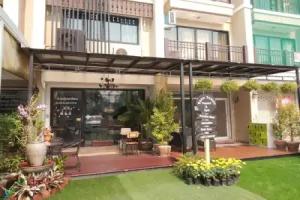 Bann Tawan Hostel Chiang Rai, Chiang Rai City