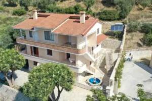 Villa Yucca, Vlore