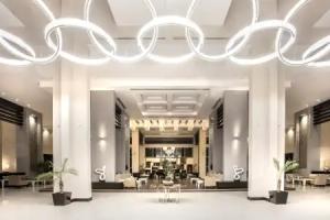 Ada Marin Otel, Oezdere