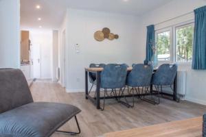 Nice chalet with dishwasher, on a holiday park at 3.5 km. from, Wageningen