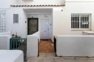 Bungalow junto al casco antiguo, piscina y barbacoa Cottage, Altea