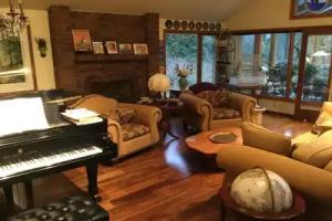 A Cascade View Bed And Breakfast, Bellevue