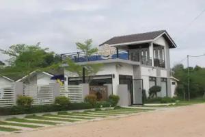 Sandy Clay Bungalows, Sihanoukville