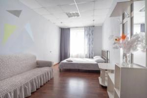 Zhili-Byili Hostel, Khabarovsk