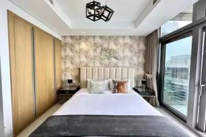 LuxBnB Paramount Midtown SeaView Mini-hotel, Dubai