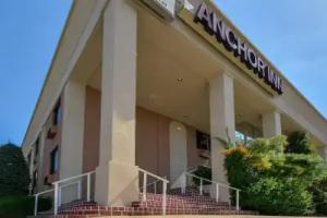 Anchor Inn, Queens