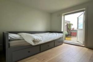 Deluxe Central 2 Bedrooms With View and Underground Garage in, Stavanger