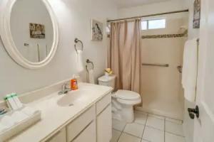 San Antonio Home w/ Private Pool: 5 Mi to Downtown Tourist base, San Antonio