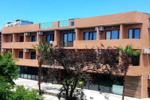 Aparthotel Costa, Makhinjauri