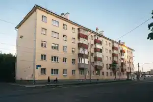 I want to come to 107 Galkinskaya Street, Vologda