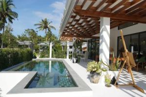 O3 Green 2b Garden Pool Villa and Unique Furniture, Hinkong