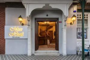 Mom Hotel, Istanbul