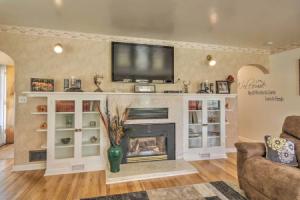 Panguitch Home w/ Patio ~ 24 Mi to Bryce Canyon Tourist base, Panguitch