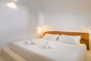 Anila Suites, Fira