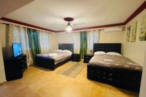 Lovely 2 Bedroom Condo With Pool And Hot Water, Cabarete