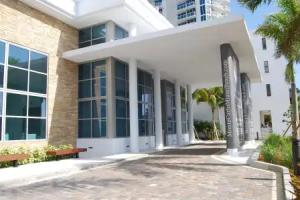 Monte Carlo by Miami Vacations, Miami Beach